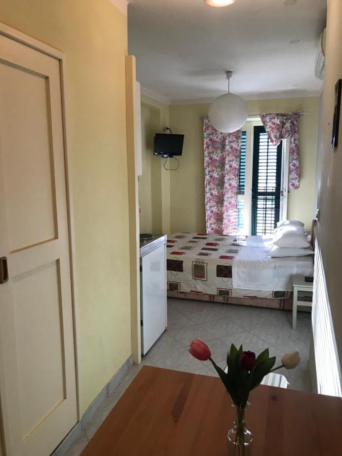 Studio In The Top Center Apartment Сплит Екстериор снимка
